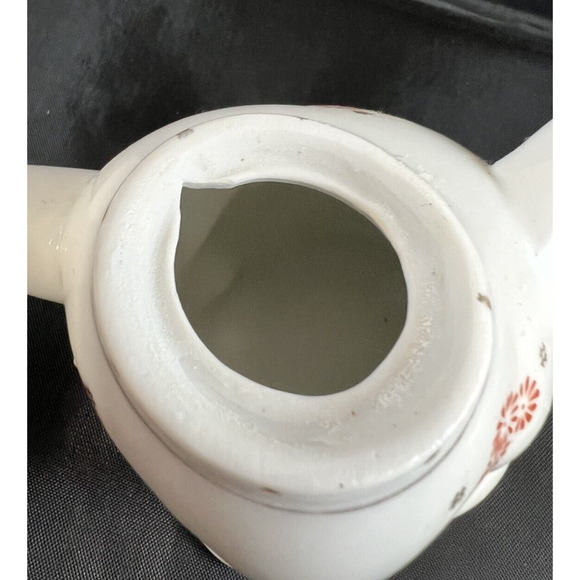 Vintage Porcelain Cat Figure Small‎ Teapot or Creamer White Red Flowers 5" - Picture 5 of 6